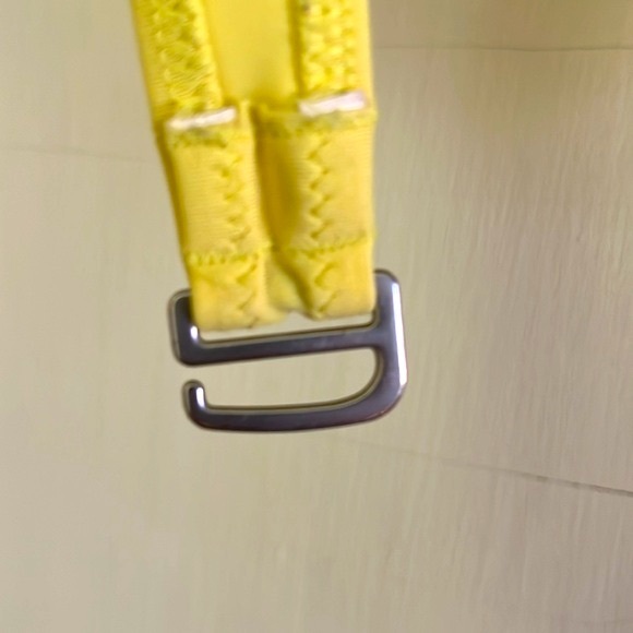 Victoria’s Secret yellow bikini swim top with rhinestones size medium - Picture 7 of 16